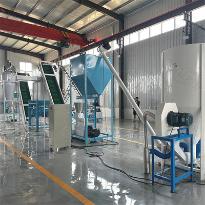 Dieci tonnellate all'ora linea di produzione di pellet per mangimi per pollame, bovini, ovini e polli ad alta efficienza