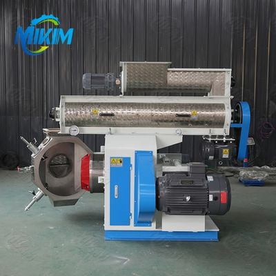 Macchina efficiente 115x45x95CM della pallina dell'alimentazione del pollame di economia di spazio