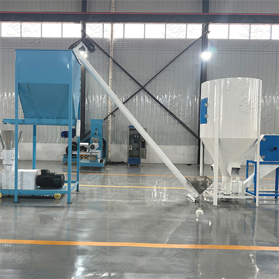 Macchine per la trasformazione dei mangimi ad alta efficienza, adatte per allevamenti di tutte le dimensioni, bovini, ovini e pollame.