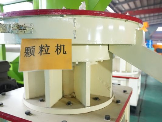 Il legno 4Cr13 di acciaio inossidabile appallottola l'arachide Shell Grass Pellet Maker 0.8t/H della macchina