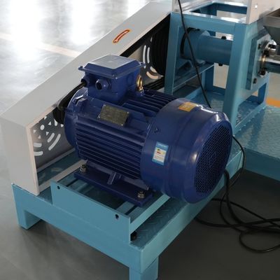 1.5t/ Cibo per cani a secco dell'animale domestico della macchina della pallina dell'alimentazione del pesce di H che fa il diametro della macchina 90kw 155mm