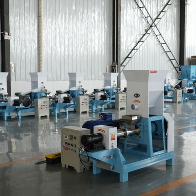 Linea di produzione completa della macchina di processo dell'alimento per animali domestici dell'alimentazione della pallina di Cat Dog Float Fish Mill