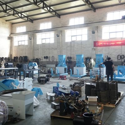 Macchina di galleggiamento automatica 380Volt della pallina dell'alimentazione del pesce ad alto rendimento