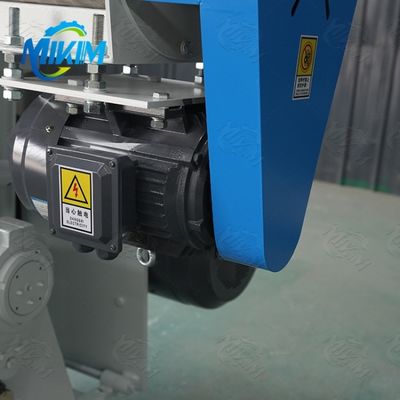 il pesce della macchina della pallina dell'alimentazione del pollame 380Volt alimenta a macchine utensili l'alta efficienza