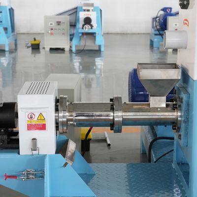 Attrezzatura di produzione della pallina dell'alimentazione del pesce TSE85 1 antipolvere a grande capacità 5ton