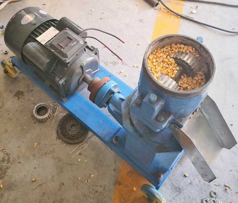 Macchina di legno 200kg/H del mulino della pallina della biomassa della segatura