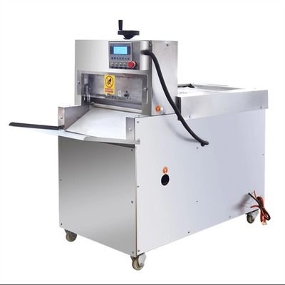 Macchina commerciale dell'affettatrice di Dicer del cubo dell'osso del pollo per il taglio congelato della carne