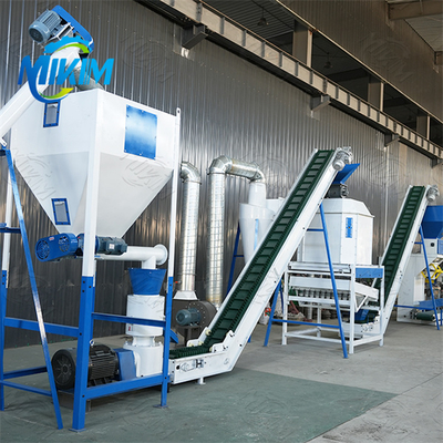 La linea di produzione di pellet per alimenti per anatre è adatta per polli, anatre e pecore.