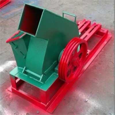 Macchina di legno automatica regolabile della trinciatrice del PTO che scheggia 1500*640*820mm
